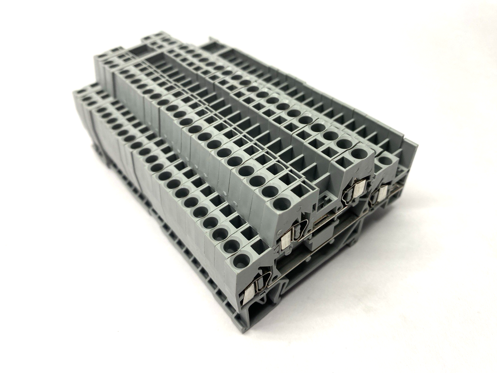 280-520 | Wago Double-Deck Terminal Block NO LABEL MARKER HOLDERS LOT OF 22 - Used - Maverick Industrial Sales