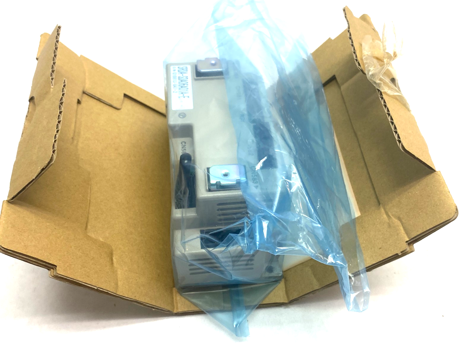 Yaskawa SRDA-SDA06A01A-E Servo Amplifier DX100 2A Cont, 6.5A Max - Maverick Industrial Sales
