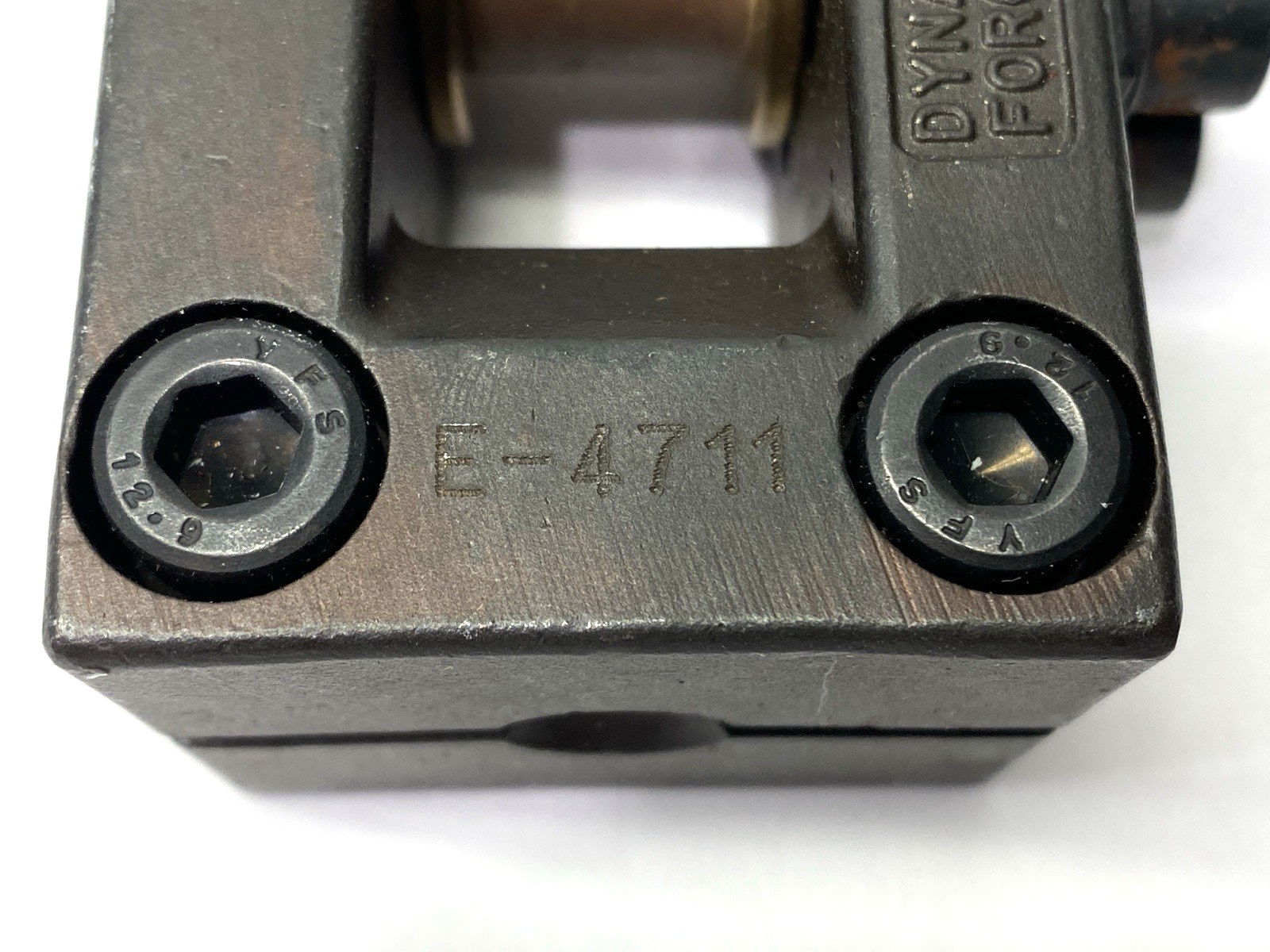 E-4711 | E&E Cylinder Clevis 80mm Height 51mm Length 45mm Width M10 Main Thread - Used - Maverick Industrial Sales