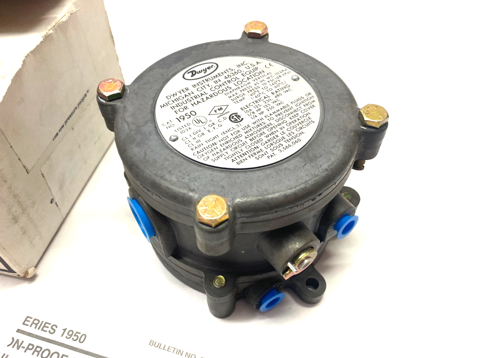 Dwyer 1950-10-2F Explosion Proof Pressure Switch - Maverick Industrial Sales
