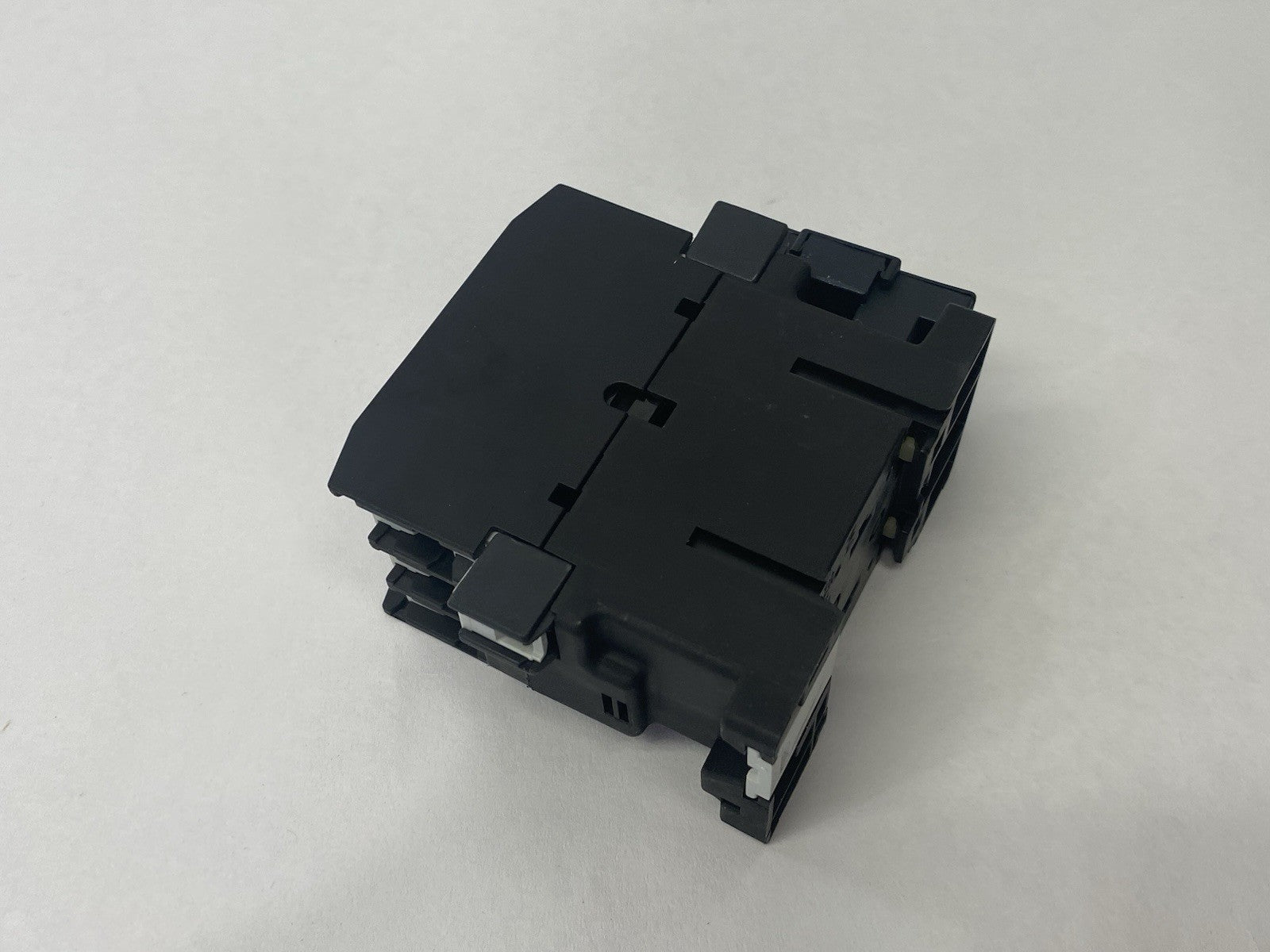 DIL0M | Moeller Power Contactor 35A 3-Phase w/ RC B DIL 48 - Used - Maverick Industrial Sales