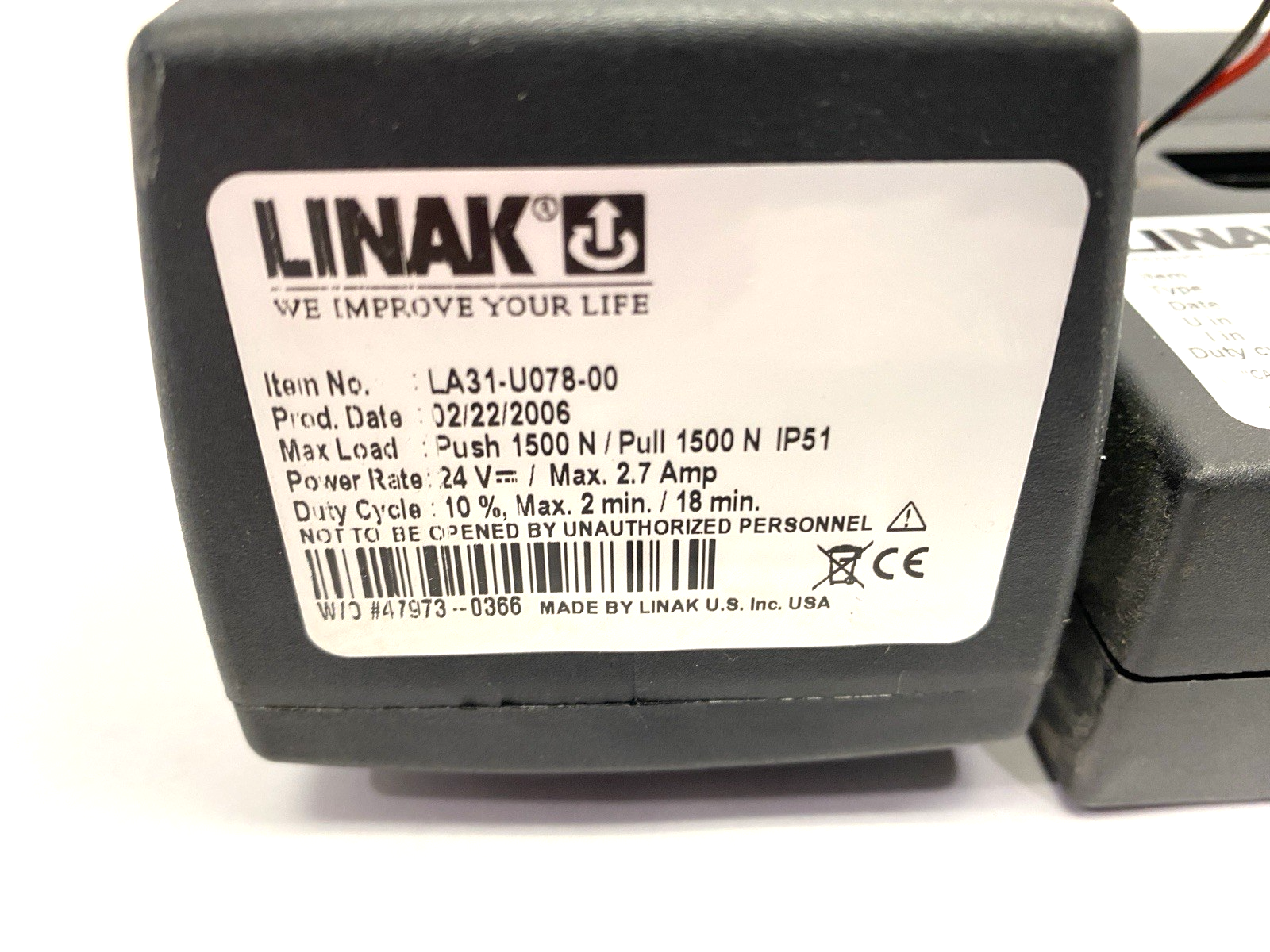 LA31-U078-00 | Linak Careline Linear Actuator w/ CB07-U0030-00 Control Box - For parts or not working - Maverick Industrial Sales