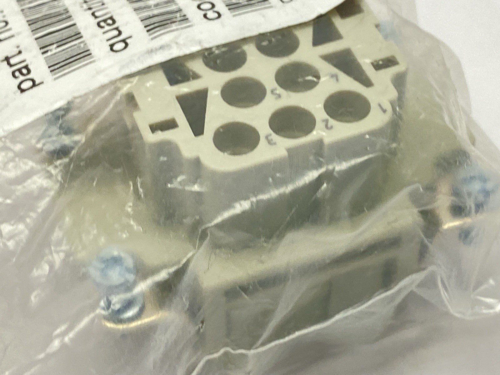 09320103101 | Harting Insert Female Connector Crimp Han 10 EE-F-C 600V - New - Maverick Industrial Sales