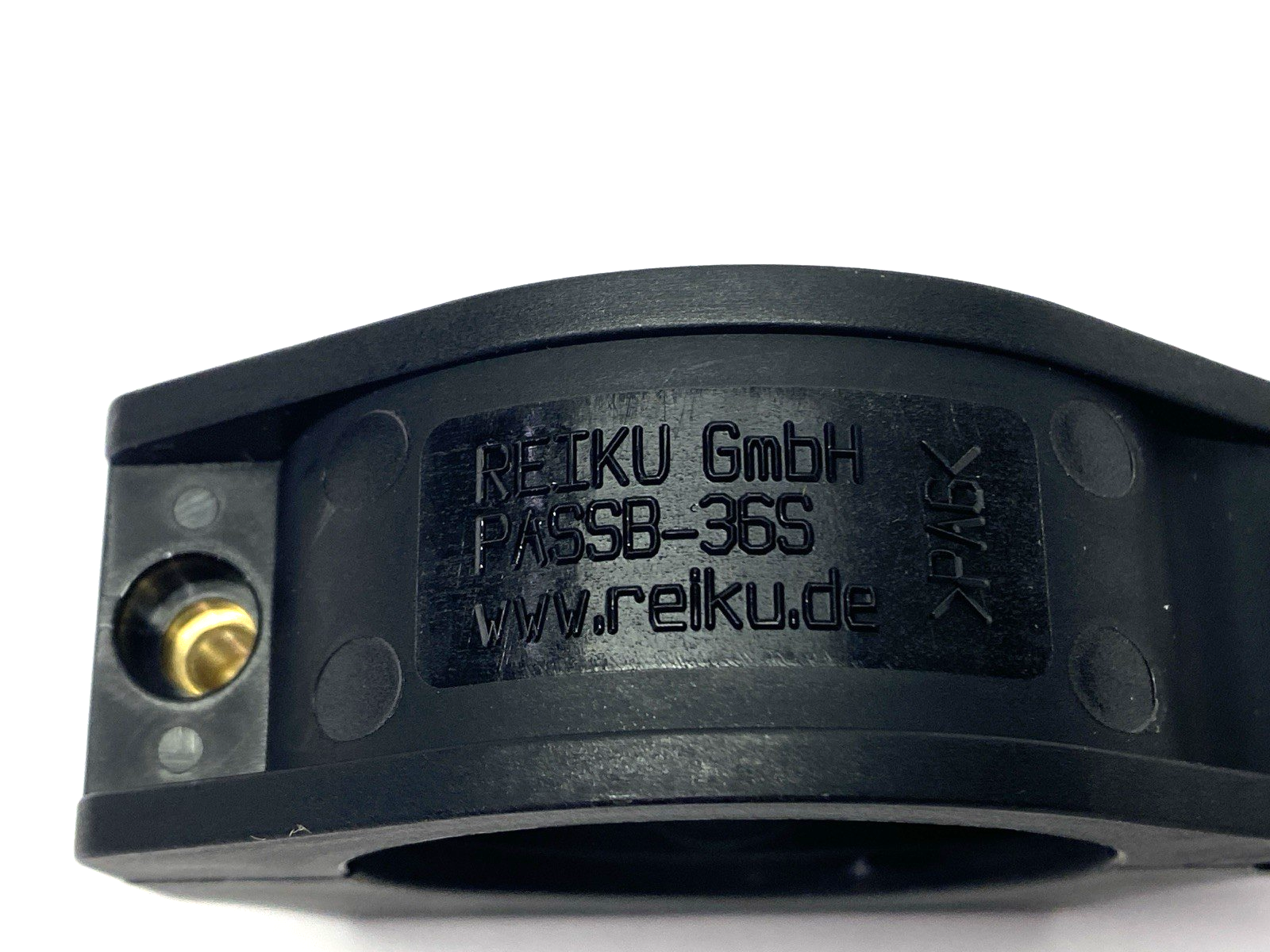 Reiku PASSB-36S Gripping Clamp 36mm w/ Screw LOT OF 4 - Maverick Industrial Sales