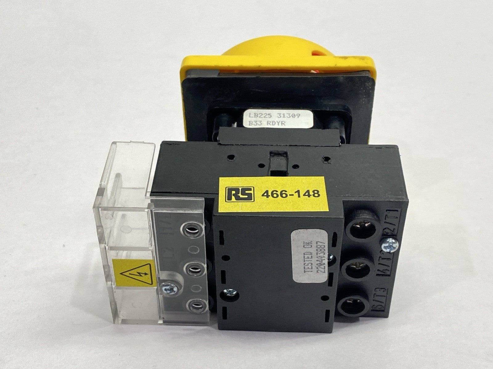 466-148 | RS PRO Panel Mount Load Break Switch 3-Pole 25A 750V - Used - Maverick Industrial Sales