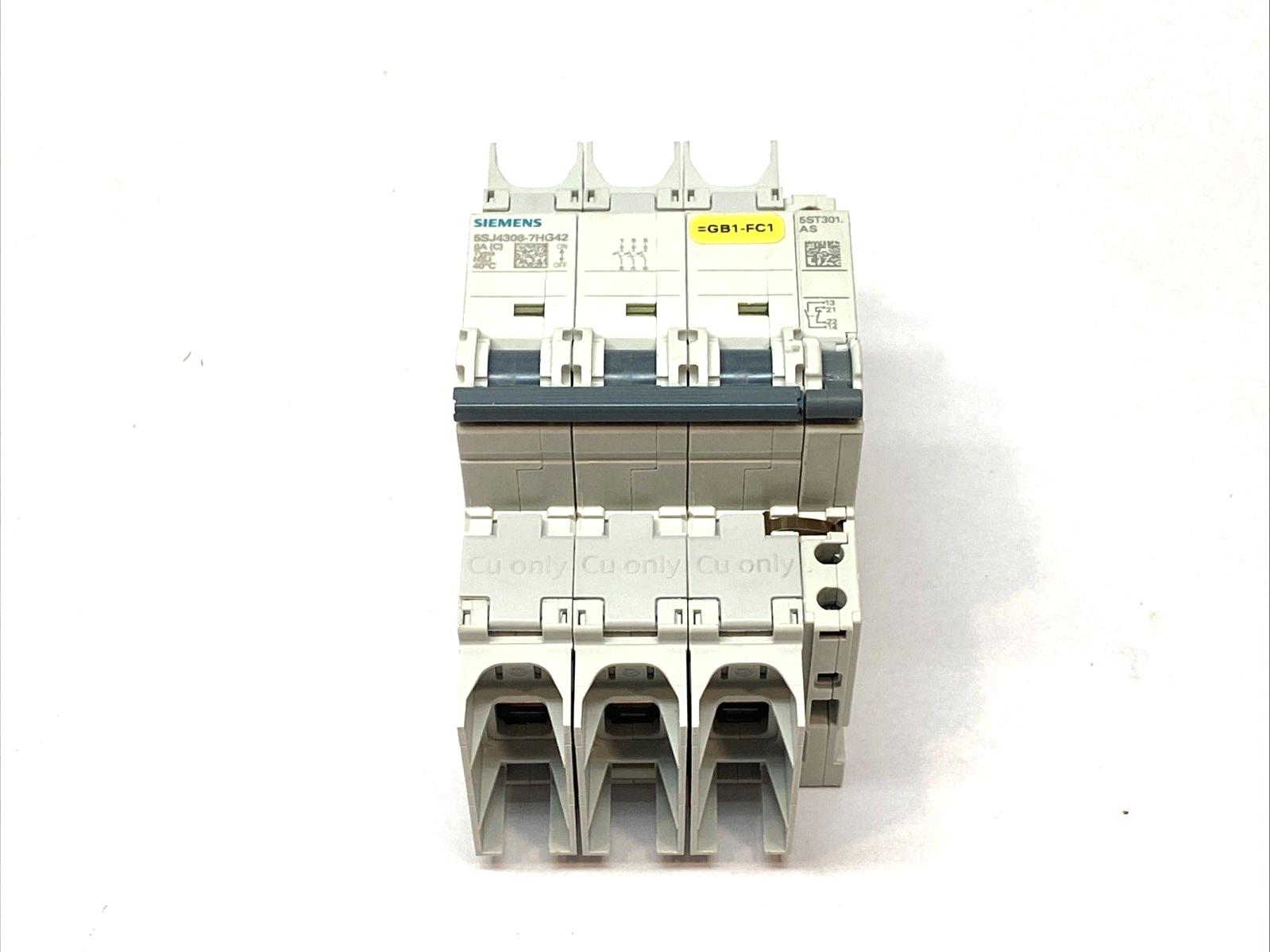 5SJ4306-7HG42 | Siemens Miniature Circuit Breaker 3 Pole 6A 277/480V w/ 5ST3010 - Used - Maverick Industrial Sales