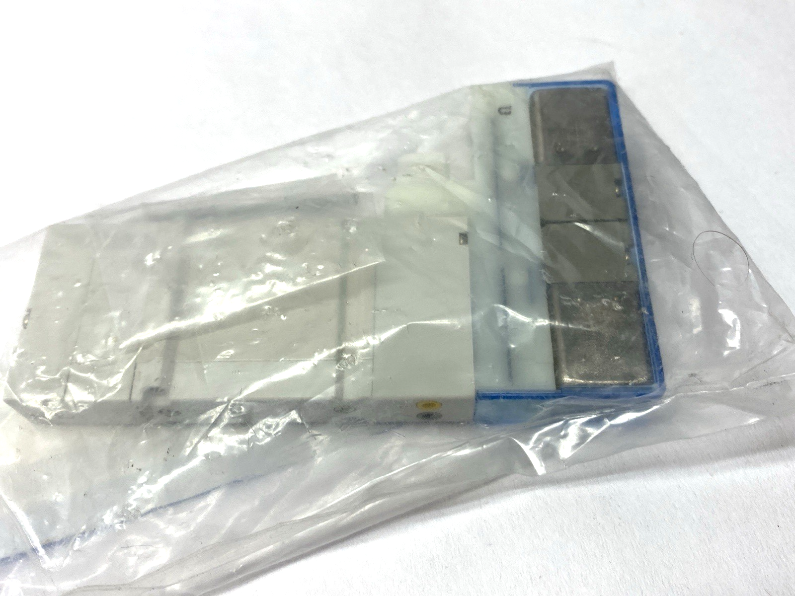 SY3401-5U1-NA | SMC Pneumatic 5-Port Solenoid Valve 24VDC - New - Maverick Industrial Sales