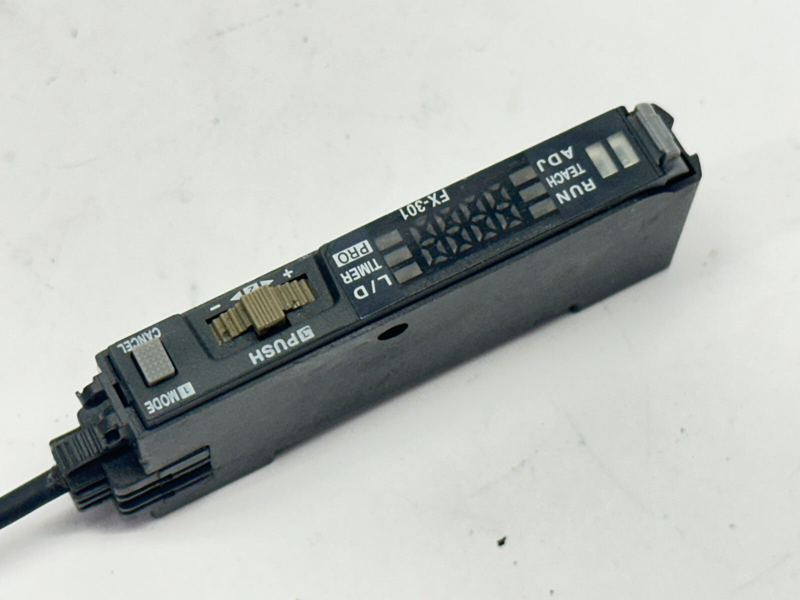 FX-301 | Sunx Navi Fiber Sensor MISSING COVER - Used - Maverick Industrial Sales