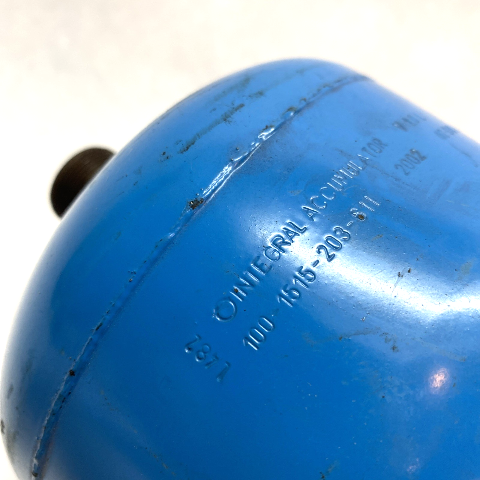 Integral Accumulator V1.0L 100-1515-203-611 2002 N2-GAS 95 BAR Trumpf 039271 - Maverick Industrial Sales