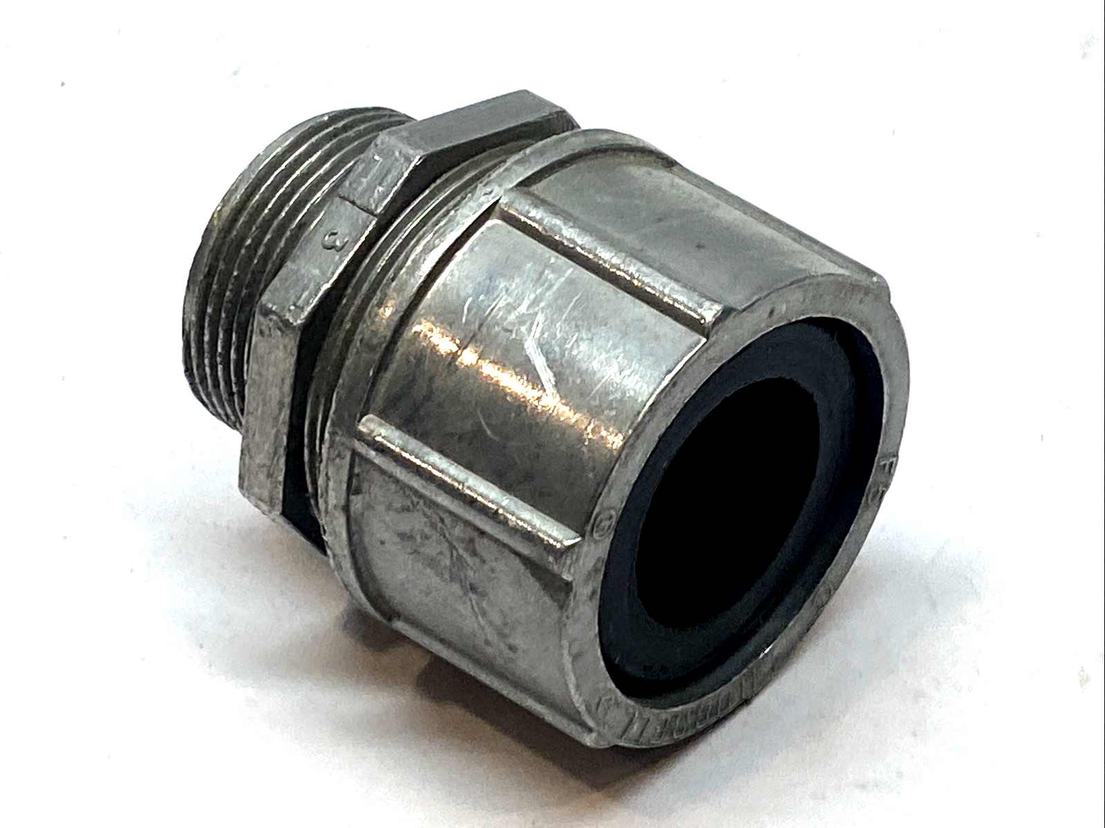 Hubbell F5 Cord Connector 1-1/4" NPT - Maverick Industrial Sales