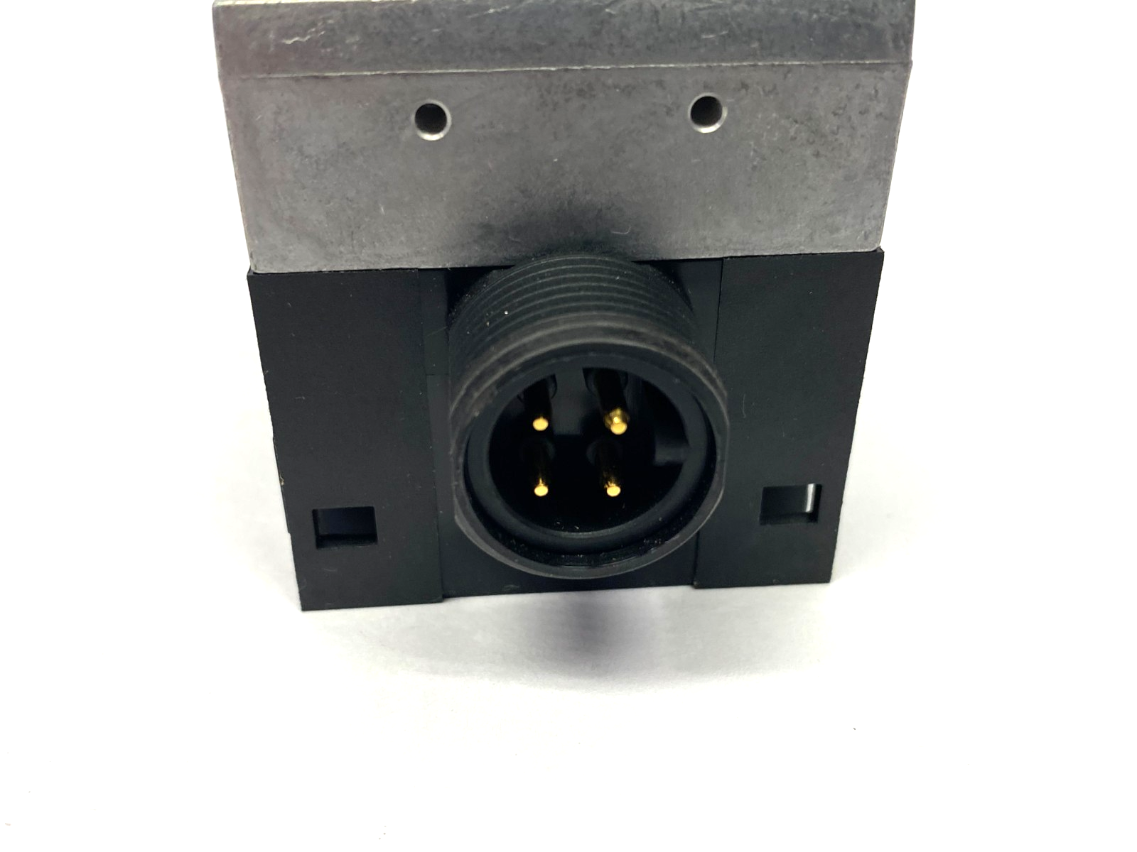 Festo CPX-FB33 Bus Node 548755 w/ CPX-GE-EV-S-7/8-4POL Interlink Block 541248 - Maverick Industrial Sales