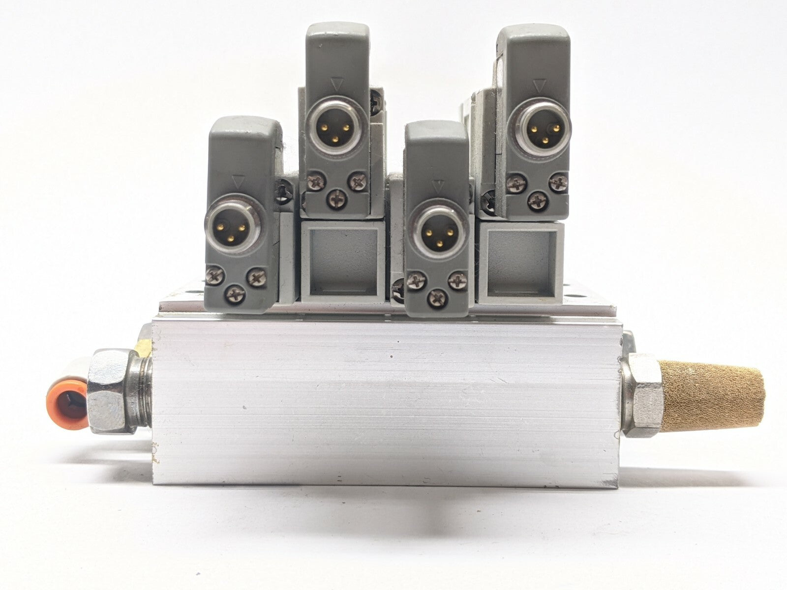 SMC SS5Y5-41-04-01N Bar Manifold w/ 4) SY5140-5WO - Maverick Industrial Sales