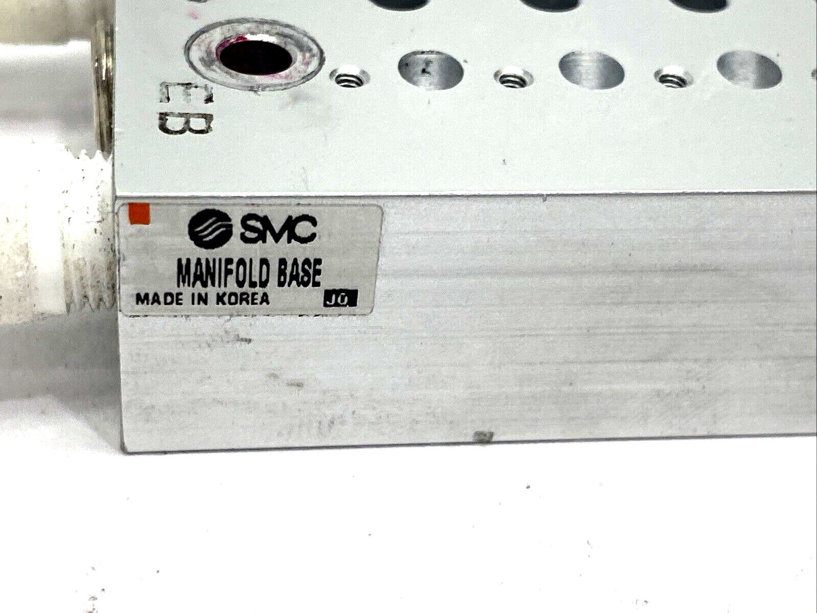 SMC SS5Y3-20-04-00N Valve Manifold Base, 4-Station - Maverick Industrial Sales