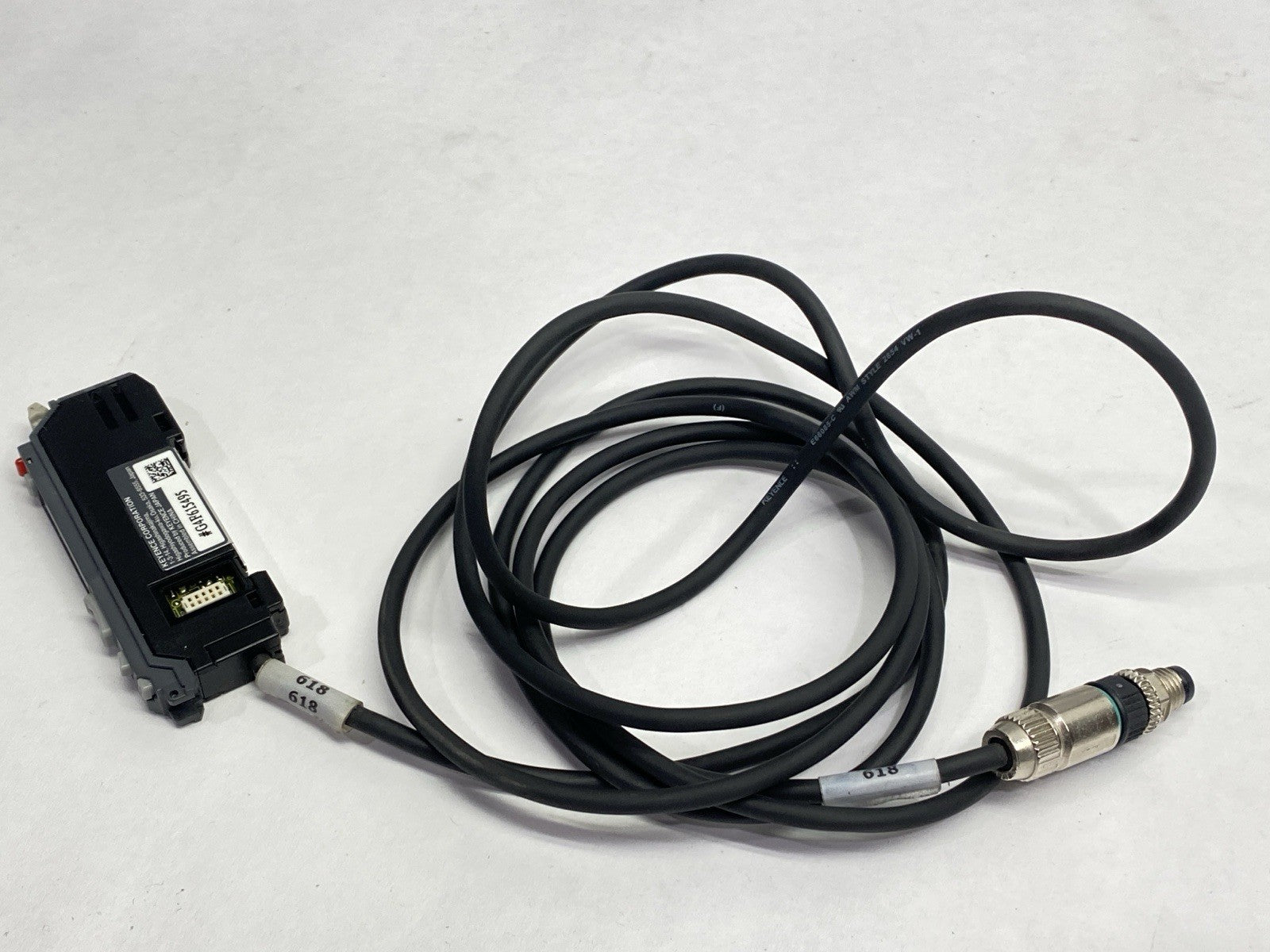 Keyence FS-V31P Fiber Amplifier Main Unit Male M8 3-Pin 72" Cable NO COVER - Maverick Industrial Sales