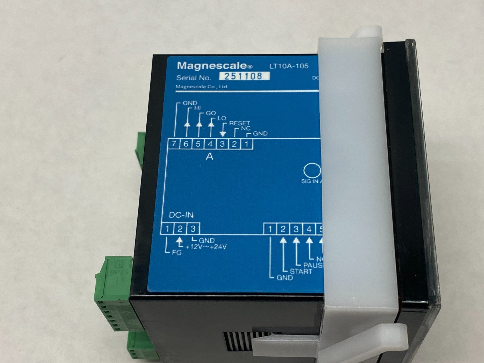 LT10A-105 | Magnescale Single Axis Digital Display, Go/No-Go Output, 5 or 10um - Used - Maverick Industrial Sales