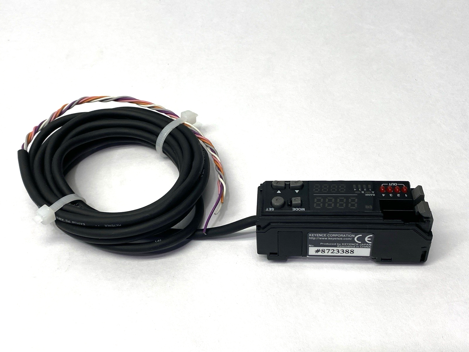 Keyence CZ-V21A RGB Digital Sensor Amplifier Unit, NPN NO COVER - Maverick Industrial Sales