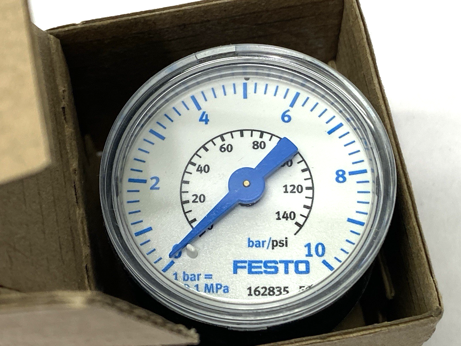Festo MA-40-10-1/8-EN Manometer Pressure Gauge 162835 - Maverick Industrial Sales