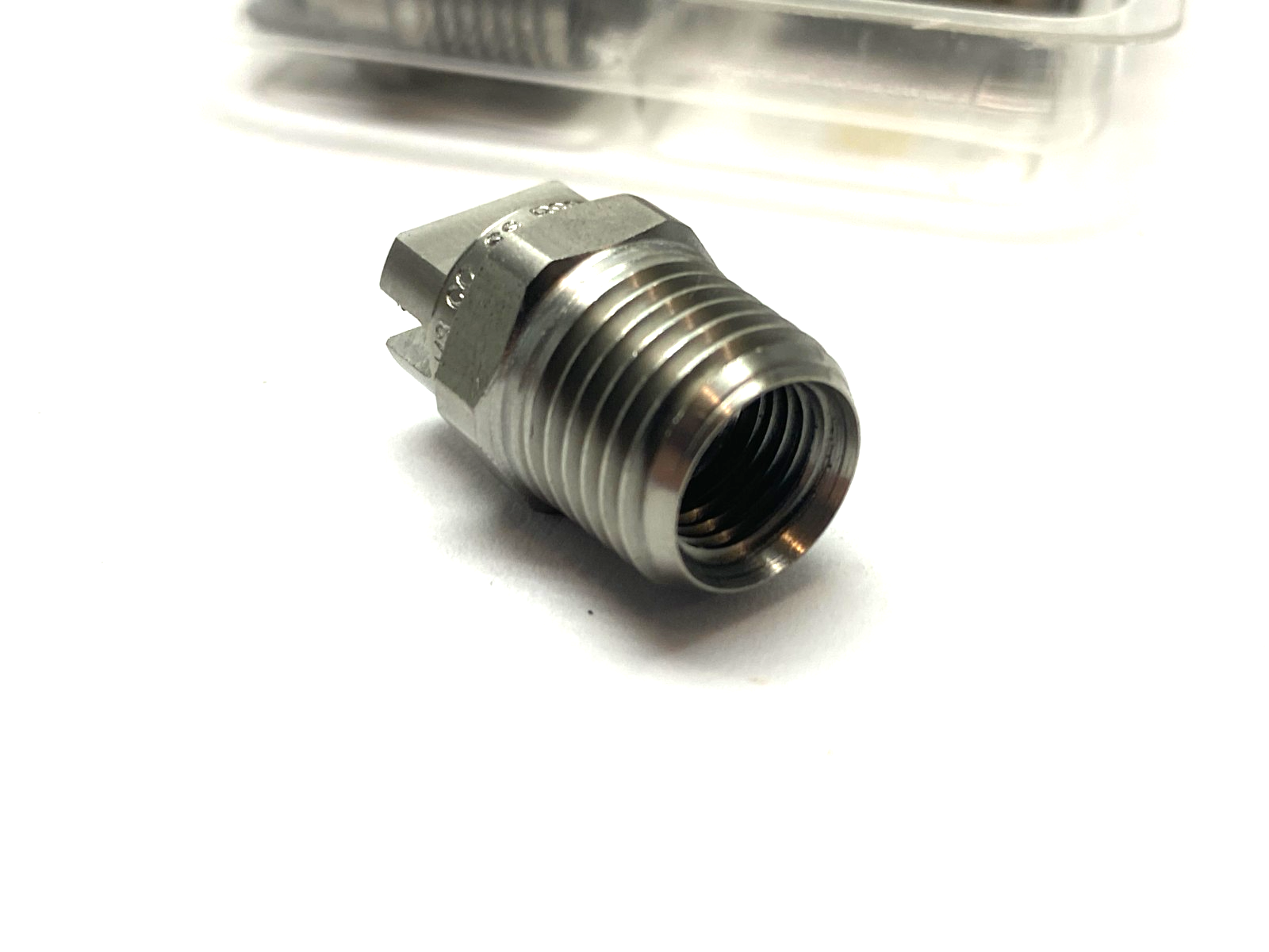 Spraying Systems H1/4VV-SS6508 VeeJet Stainless Steel Jet Nozzle Tip PKG OF 10 - Maverick Industrial Sales