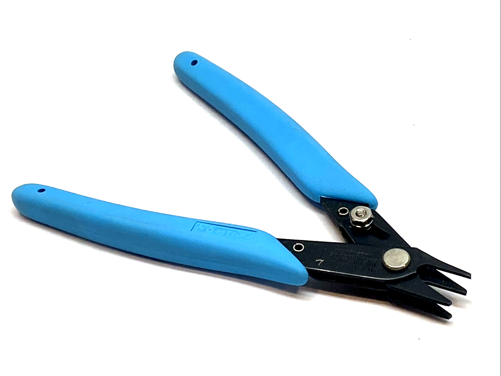 Xuron 573 Xuro-Former Lead Forming Tool 0.030in Wire 20-30AWG BLUE - Maverick Industrial Sales