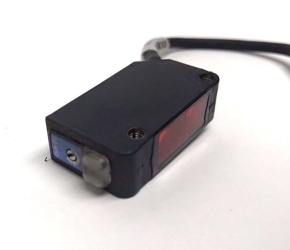 Keyence PZ-M12 Photoelectric Sensor Square Reflective M8 Connector 4-pin - Maverick Industrial Sales