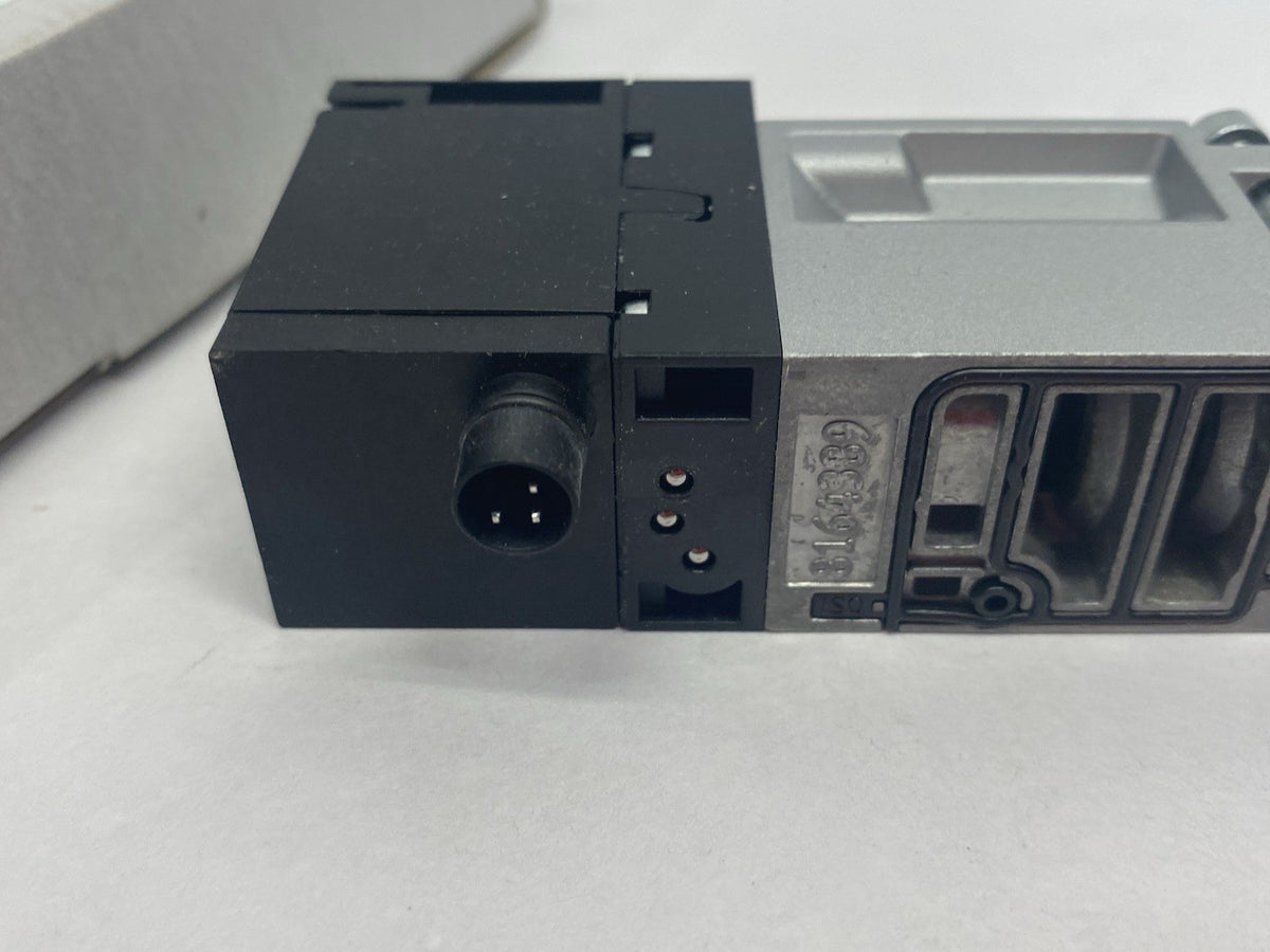 VSVA-B-M52-MZD-A1-1T1L | Festo Pneumatic Solenoid Valve 5/2 Monostable 539159 - New – Open box - Maverick Industrial Sales