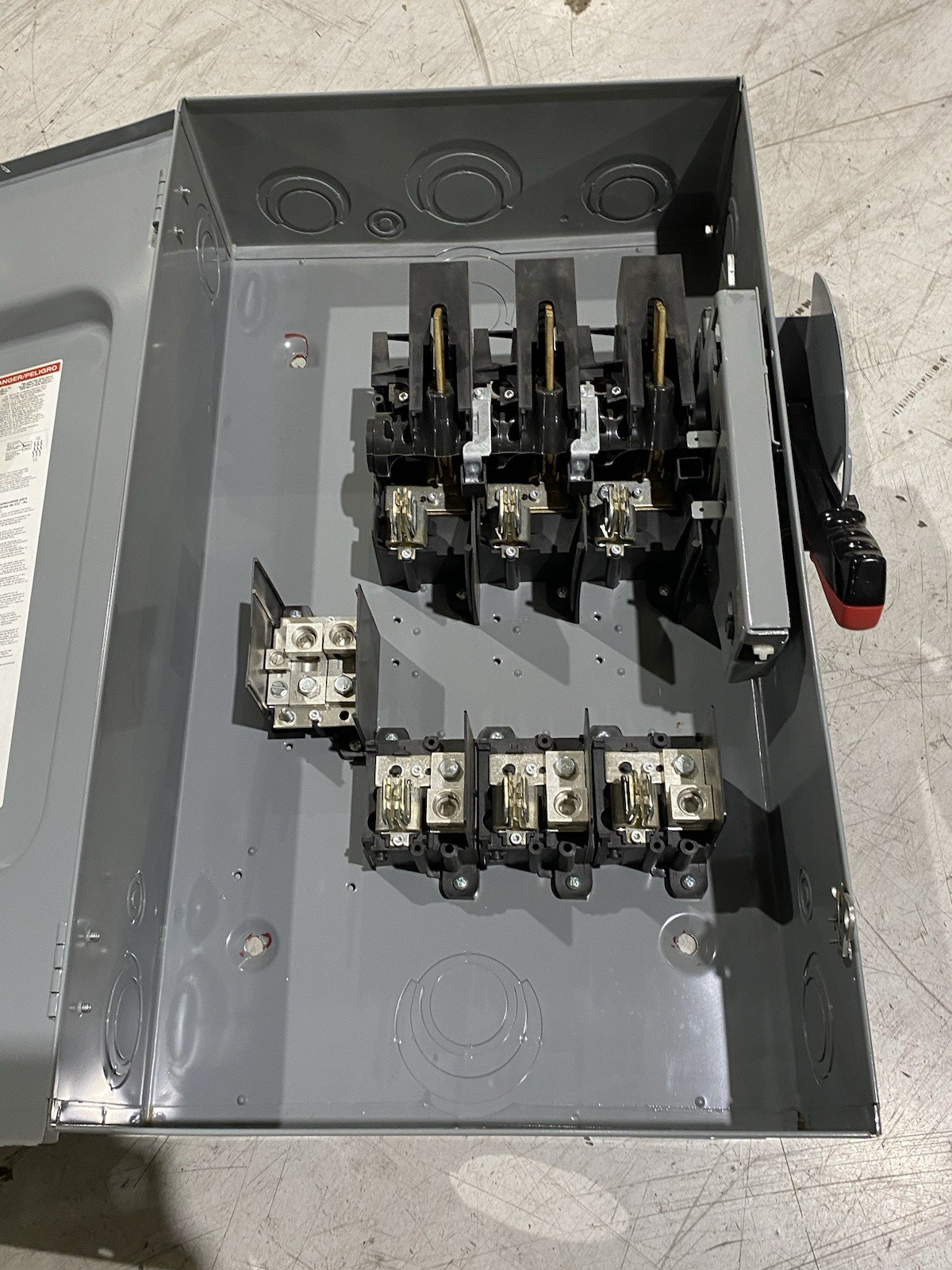 H364N | Schneider Square D Safety Switch, Heavy Duty, Fusible, 200A, 4-Wire 3-pole - Used - Maverick Industrial Sales