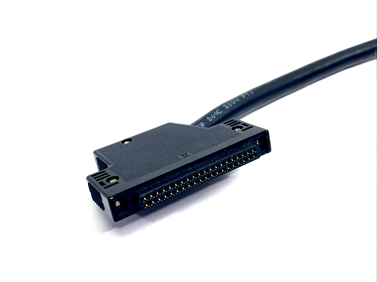 ZL-4CBL4 | Automation Direct DirectLOGIC 32-PT ZIPLink Cable 0.5m - Used - Maverick Industrial Sales