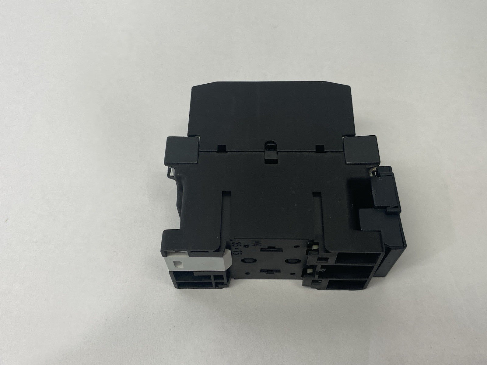 DIL0M | Moeller Power Contactor 35A 3-Phase w/ RC B DIL 48 - Used - Maverick Industrial Sales