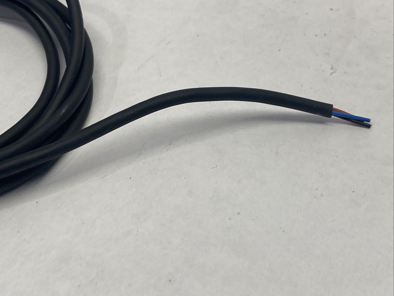 Allen Bradley 42KB-S1LPSB-A2 Ser A Photoelectric Sensor 12-24VDC - Maverick Industrial Sales
