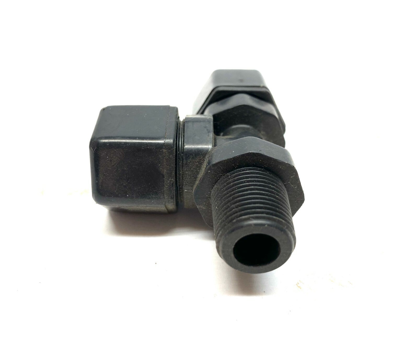 Parker P8MR6 Compression Style Plastic Run Tee Fitting 1/2" Tube 3/8" Thread - Maverick Industrial Sales