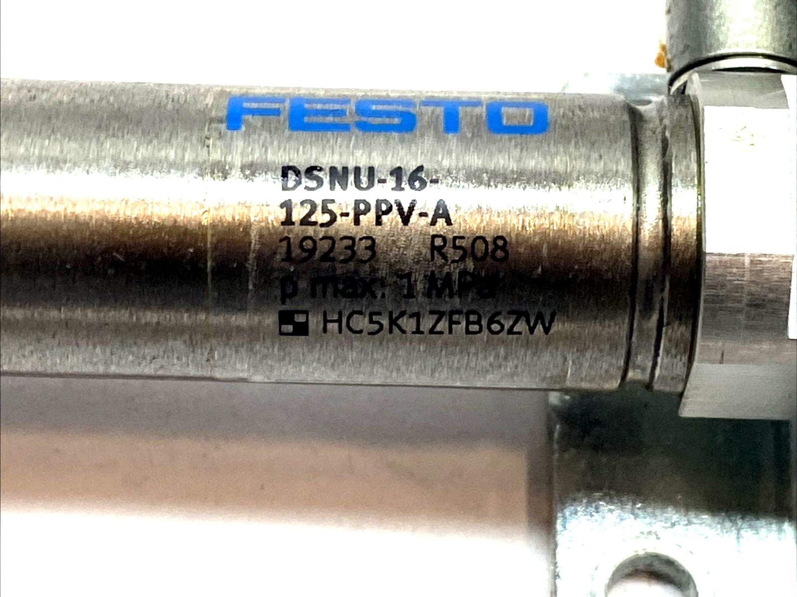 Festo DSNU-16-125-PPV-A Cylinder 16mm Bore 125mm Stroke M6 Rod 19233 - Maverick Industrial Sales
