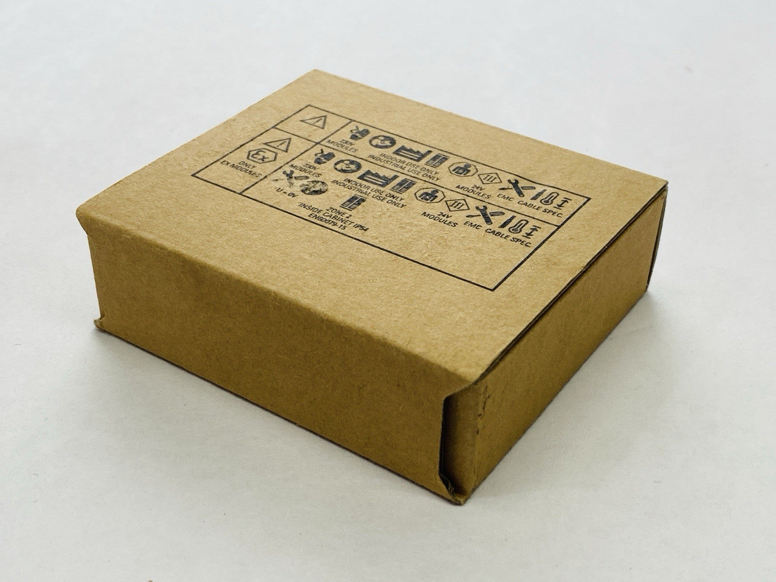 Siemens 6ES7132-6BH01-0BA0 SIMATIC ET 200SP Digital Output Module - Maverick Industrial Sales