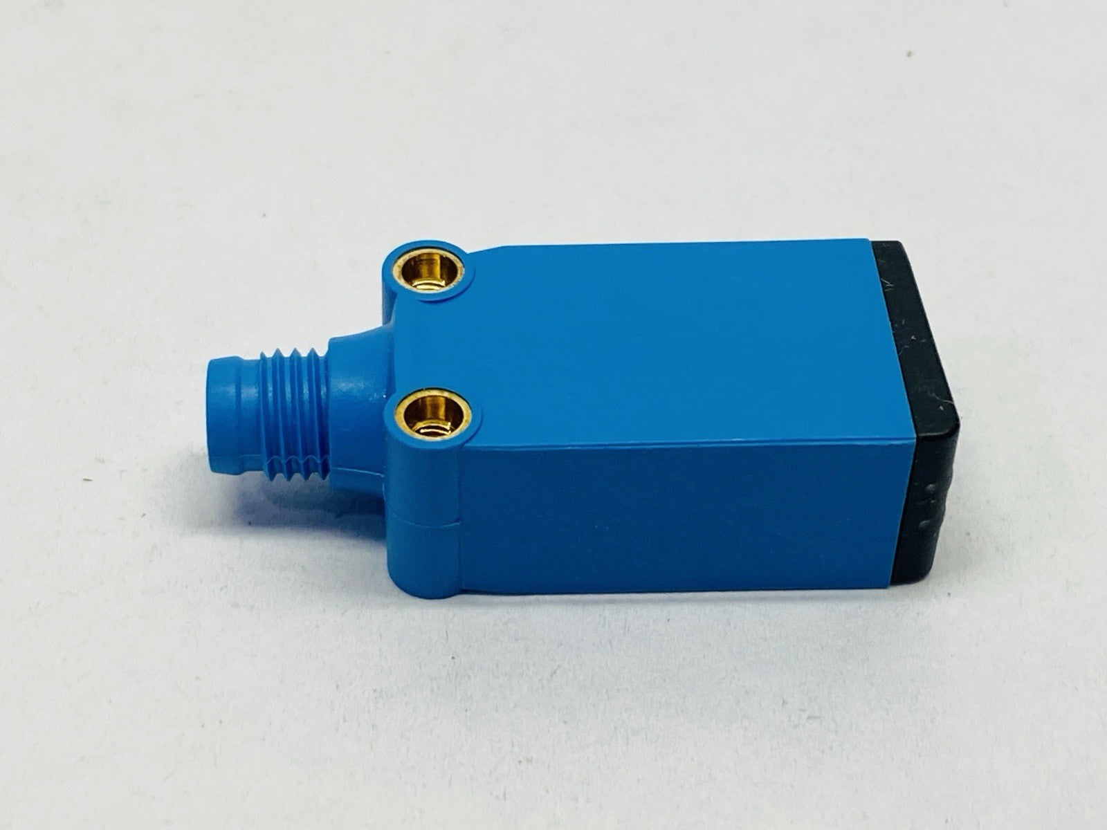Sick WTB4S-3P2261 Photoelectric Proximity Sensor 1042041 - Maverick Industrial Sales