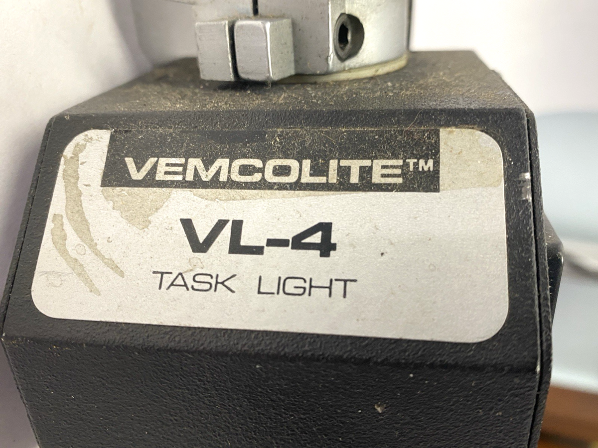 Vemcolite VL-4 Industrial Task Light 118V, 9A, 60Hz, 90W BULBS NOT INCLUDED - Maverick Industrial Sales