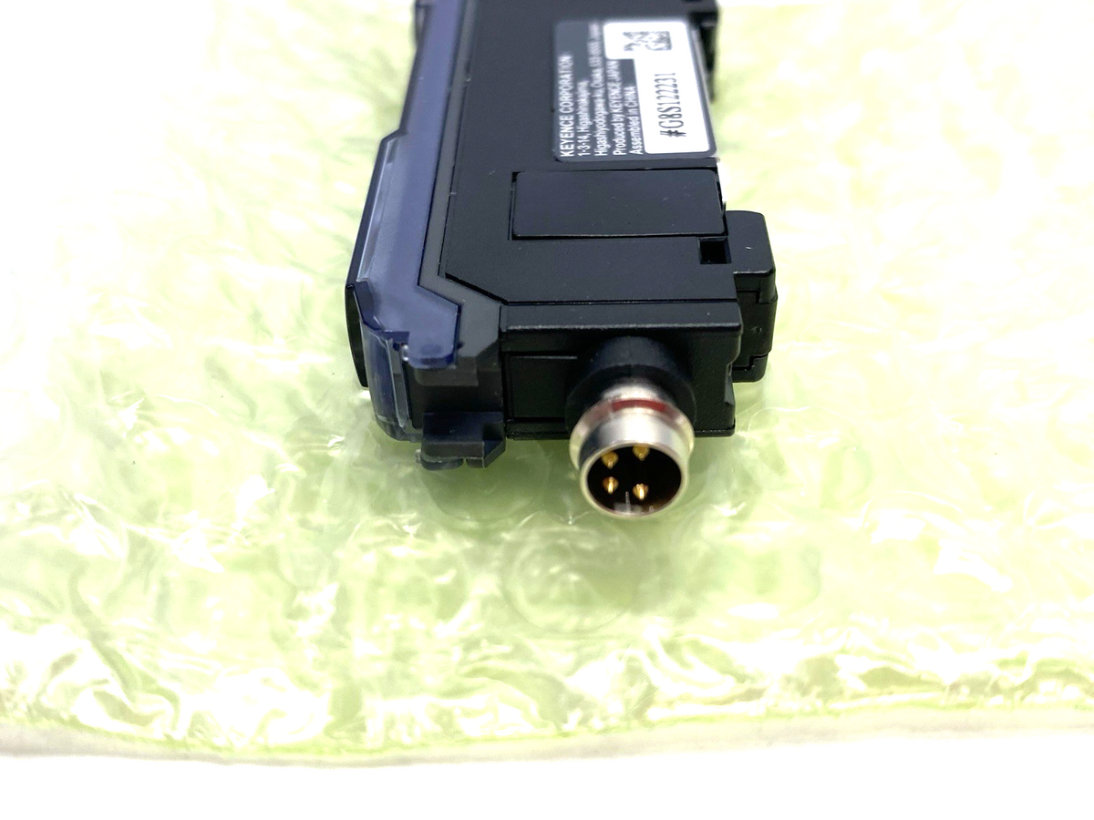 FS-V31CP | Keyence Digital Fiber Optic Amplifier Main Unit, M8 Connector Type - New – Open box - Maverick Industrial Sales