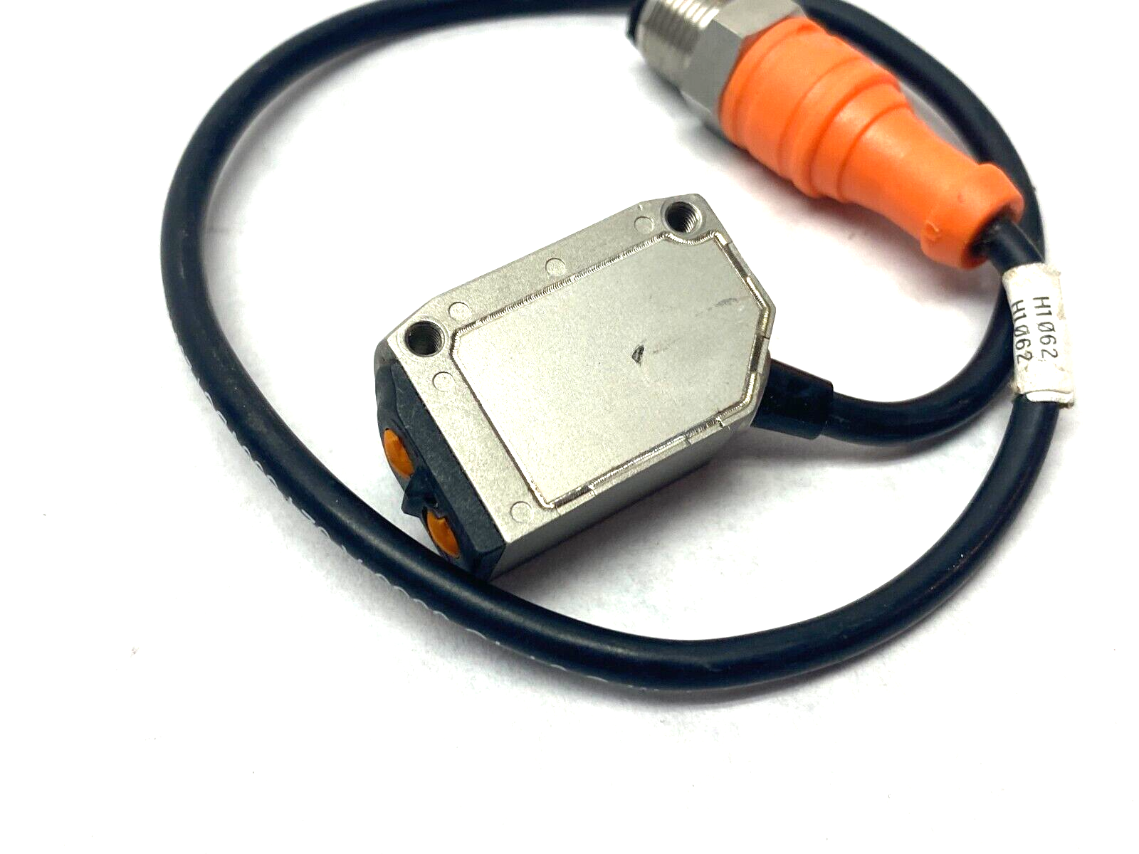 Ifm O6H301 Diffuse Reflection Sensor w/ Background Suppression O6H-FPKG/0,30m/US - Maverick Industrial Sales