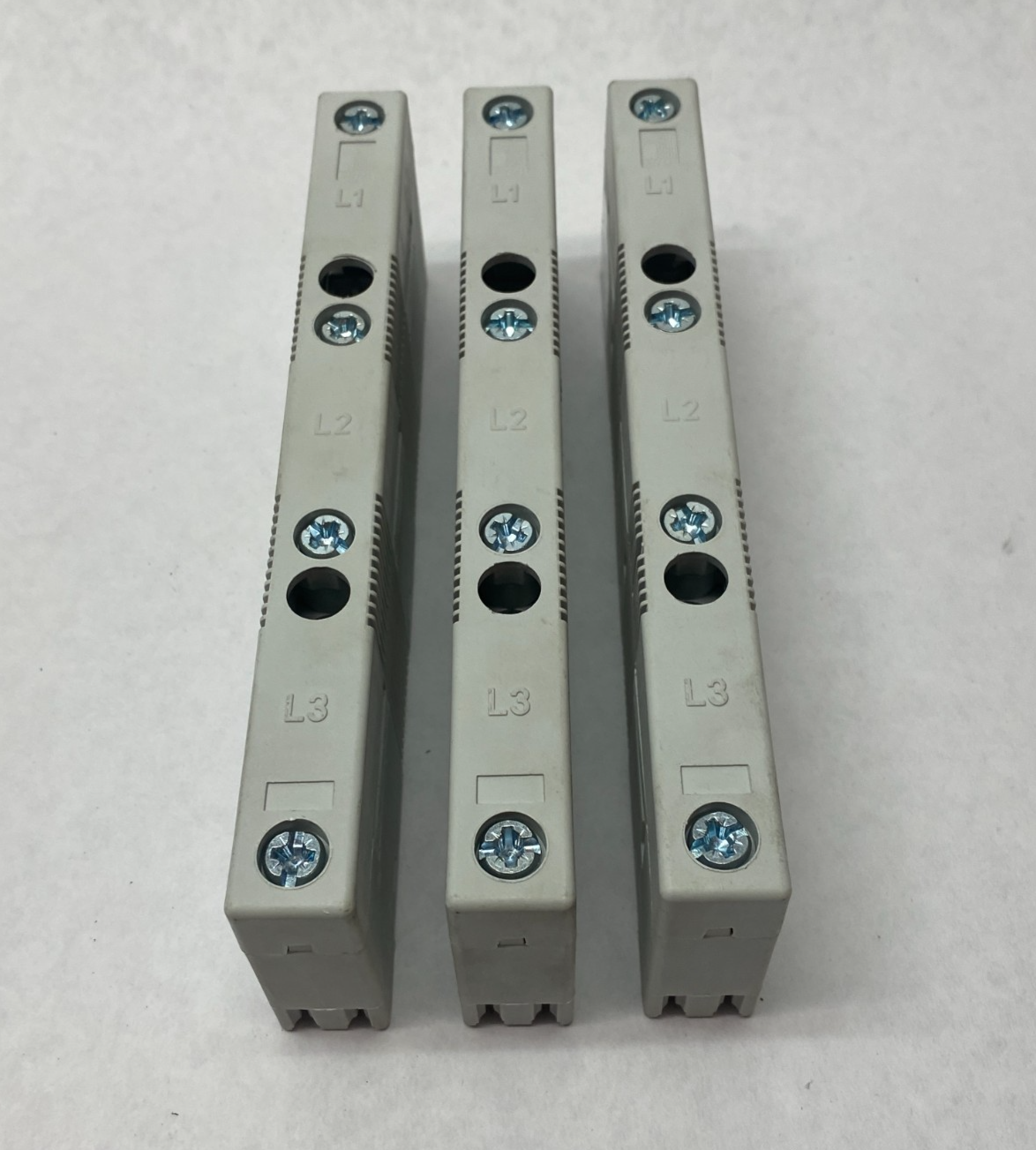 Rittal SV9340050 Busbar Support Bracket for Busbar Systems LOT OF 3 - Maverick Industrial Sales