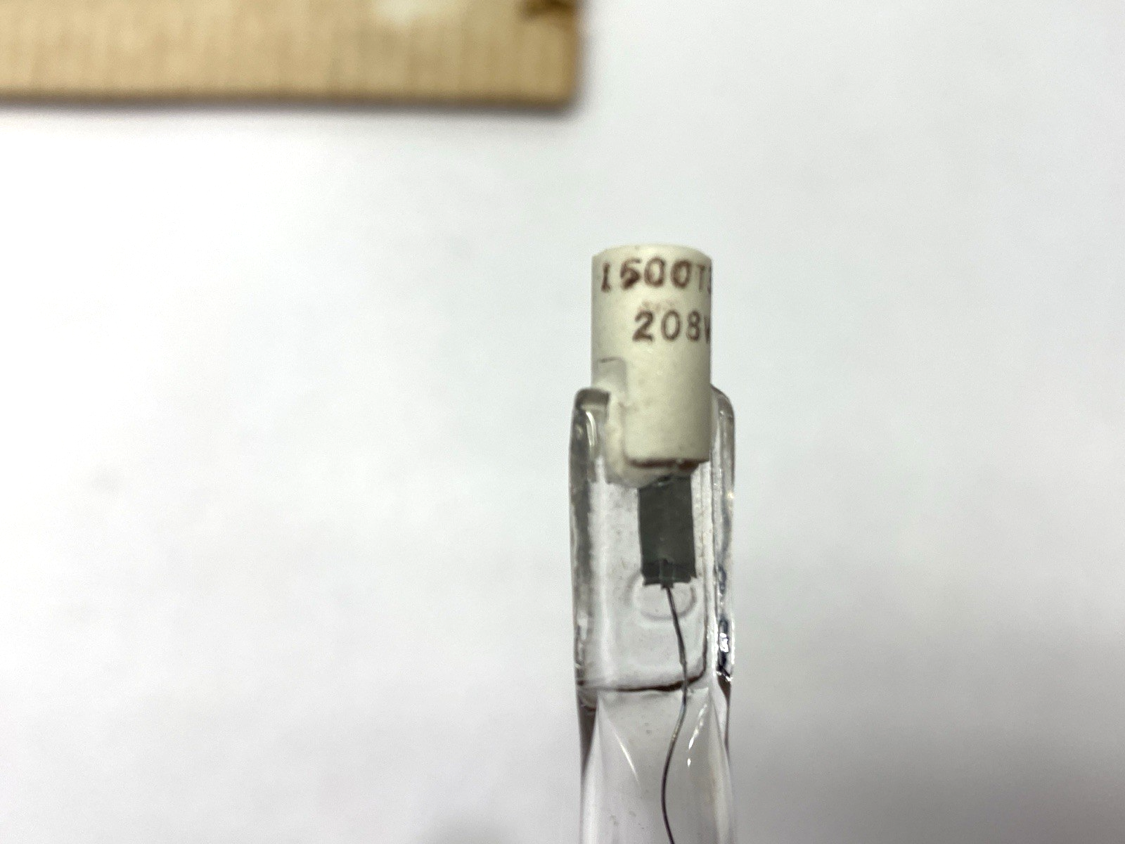 Q1500T3/CL-208 | General Electric Tungsten Lamp 208V 1500W LOT OF 3 - New – Open box - Maverick Industrial Sales