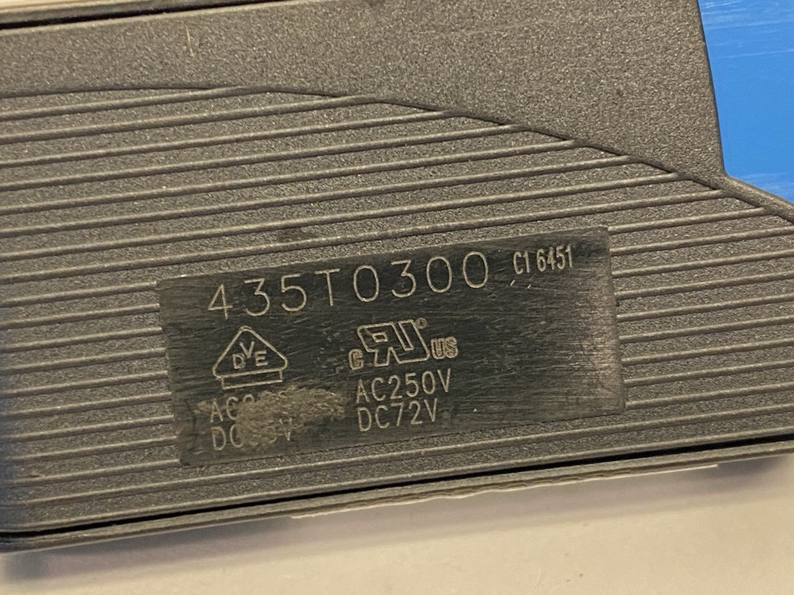 47522077
