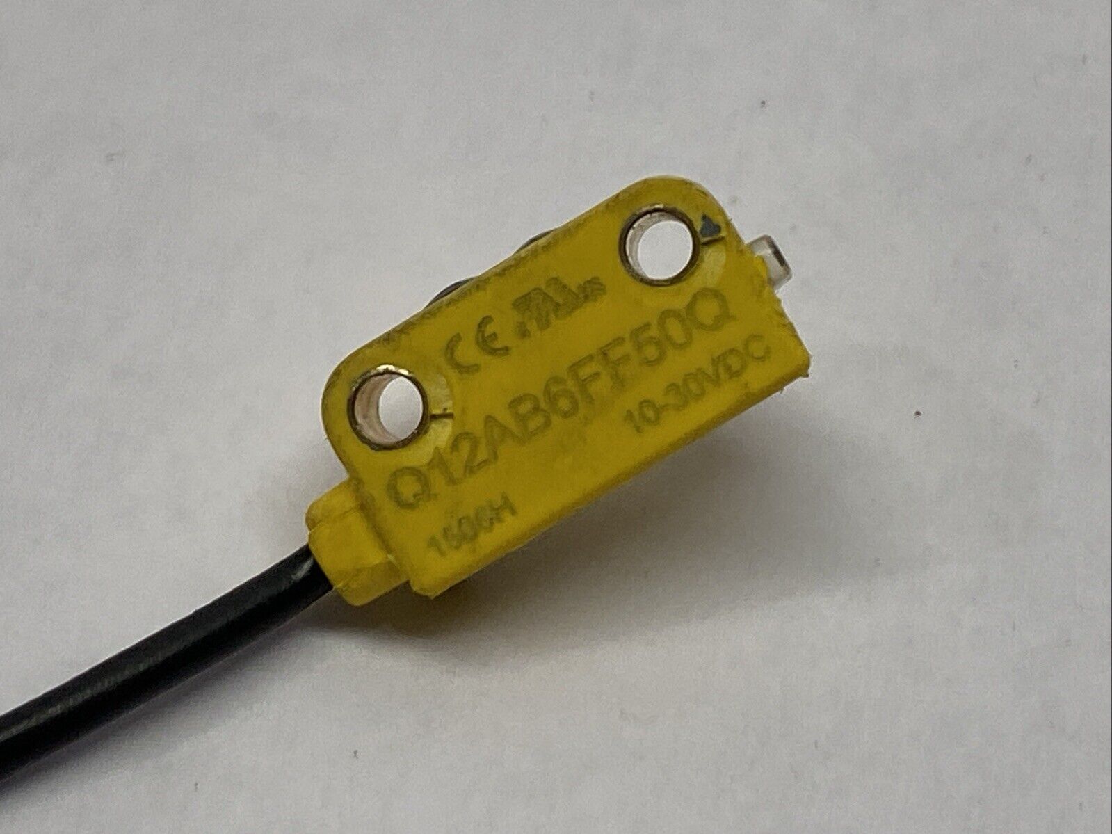 Banner Q12AB6FF50Q Photoelectric Miniature Self Contained Sensor 10-30VDC 72117 - Maverick Industrial Sales