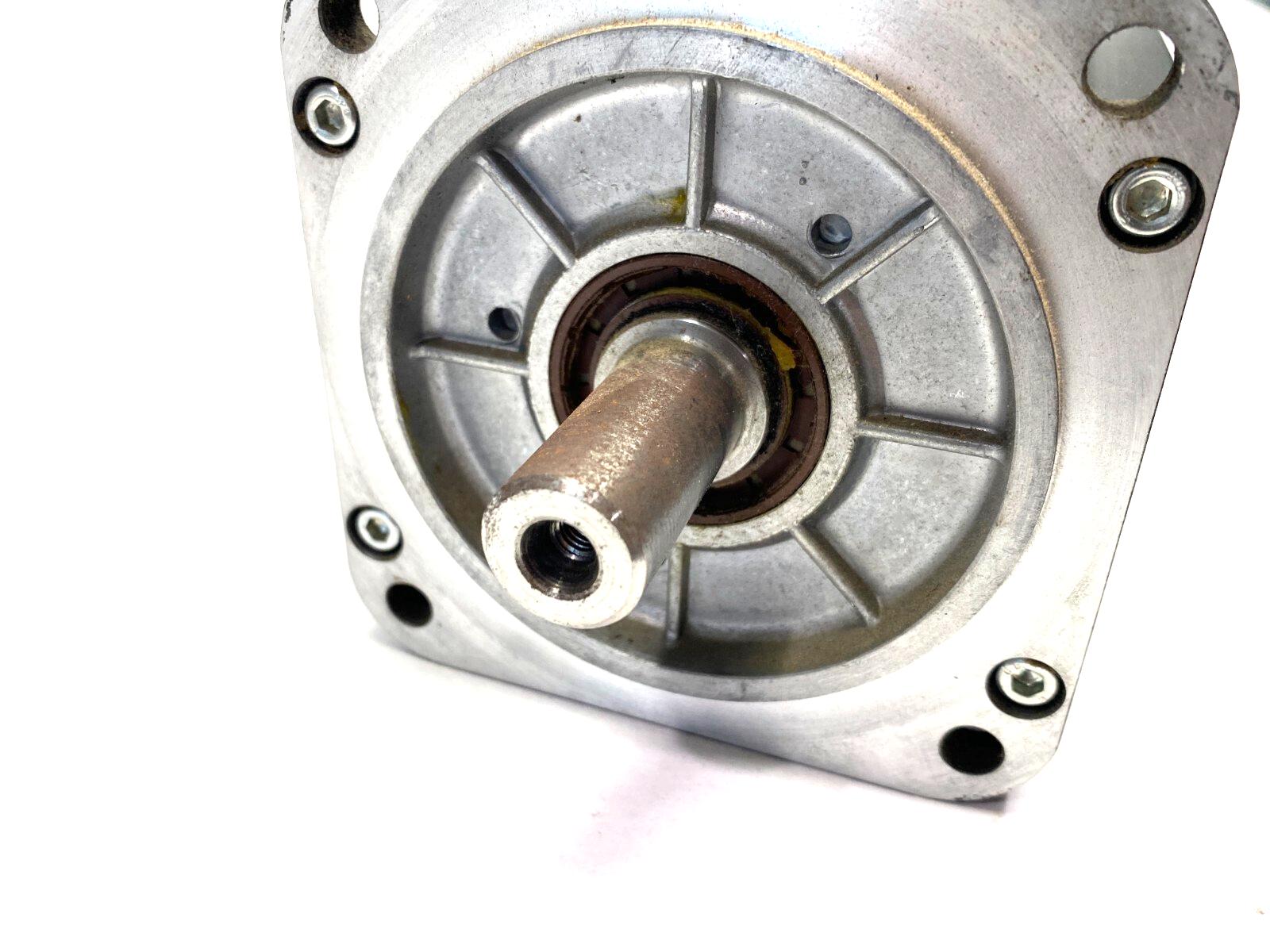 Rexroth Indramat MDD071B-N-040-N2S-095GA0 Servo Motor 3-Phase R911265186 - Maverick Industrial Sales