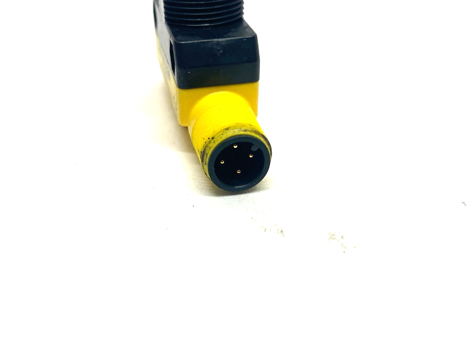 Banner QS186LEQ8 WORLD-BEAM Photoelectric Laser Sensor Class 1, 70253 - Maverick Industrial Sales