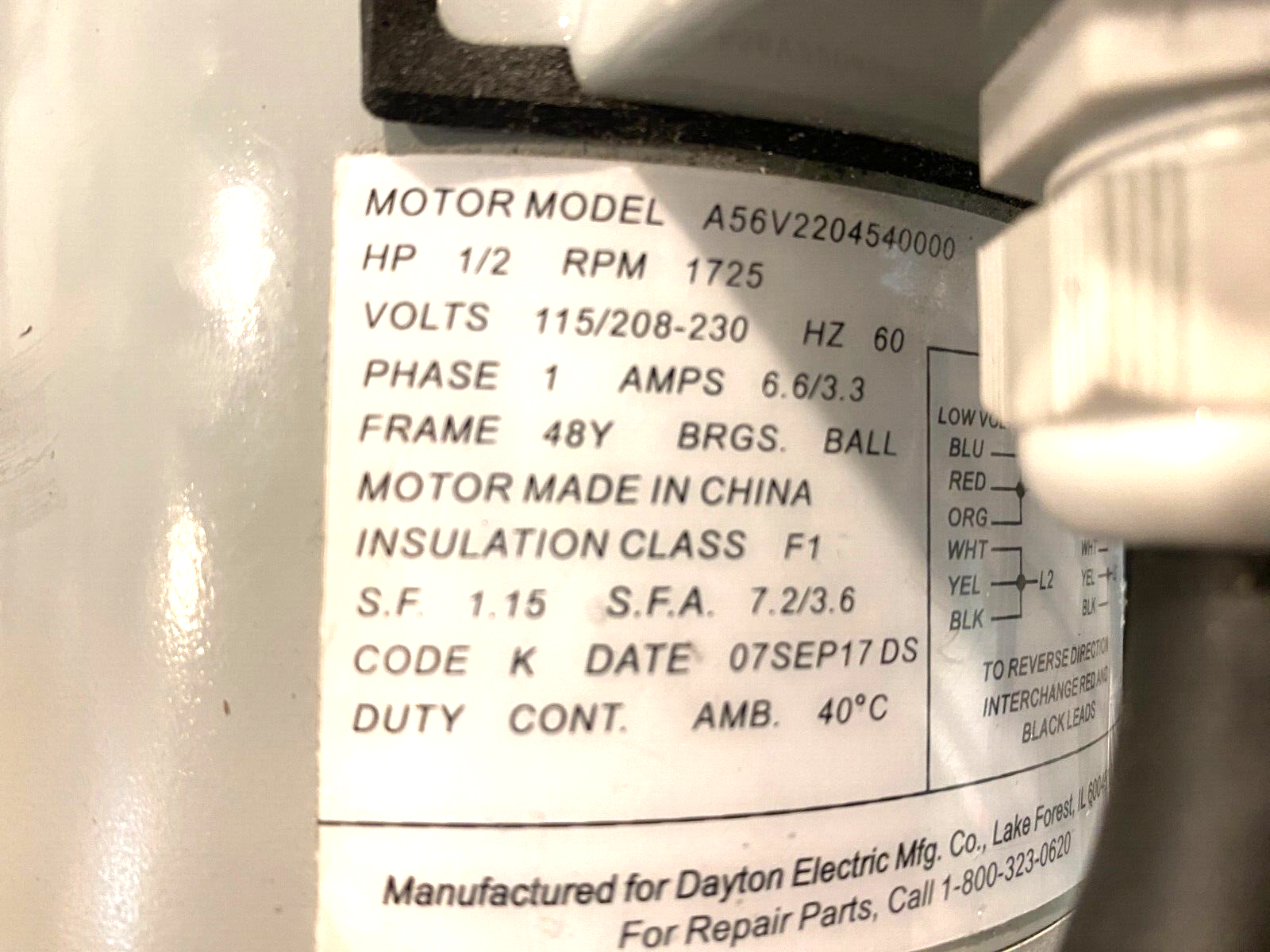 Dayton 4CVU5 AC Gearmotor 254.0 In-Lb Max. Torque 100 Rpm 18:1 48Y Frame - Maverick Industrial Sales