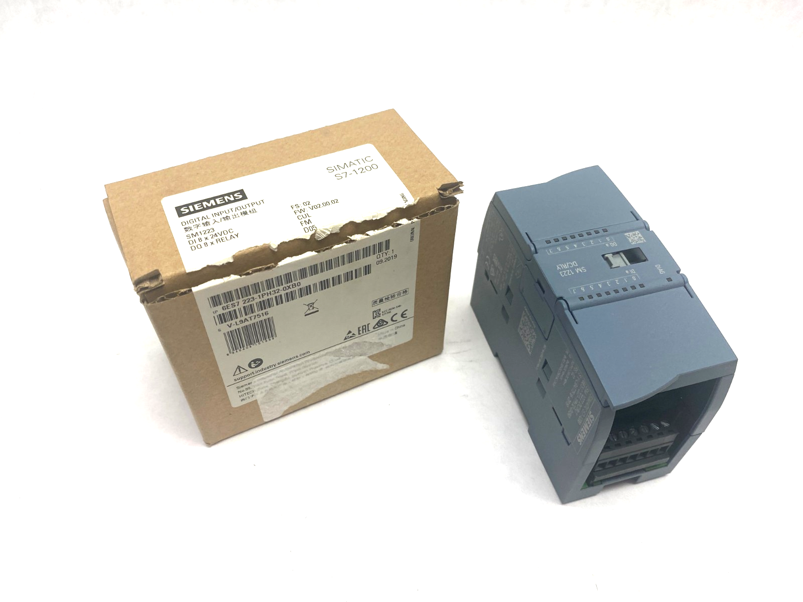 Siemens 6ES7 223-1PH32-0XB0 SIMATIC S7-1200 Digital Input/Output Module SM1223 - Maverick Industrial Sales