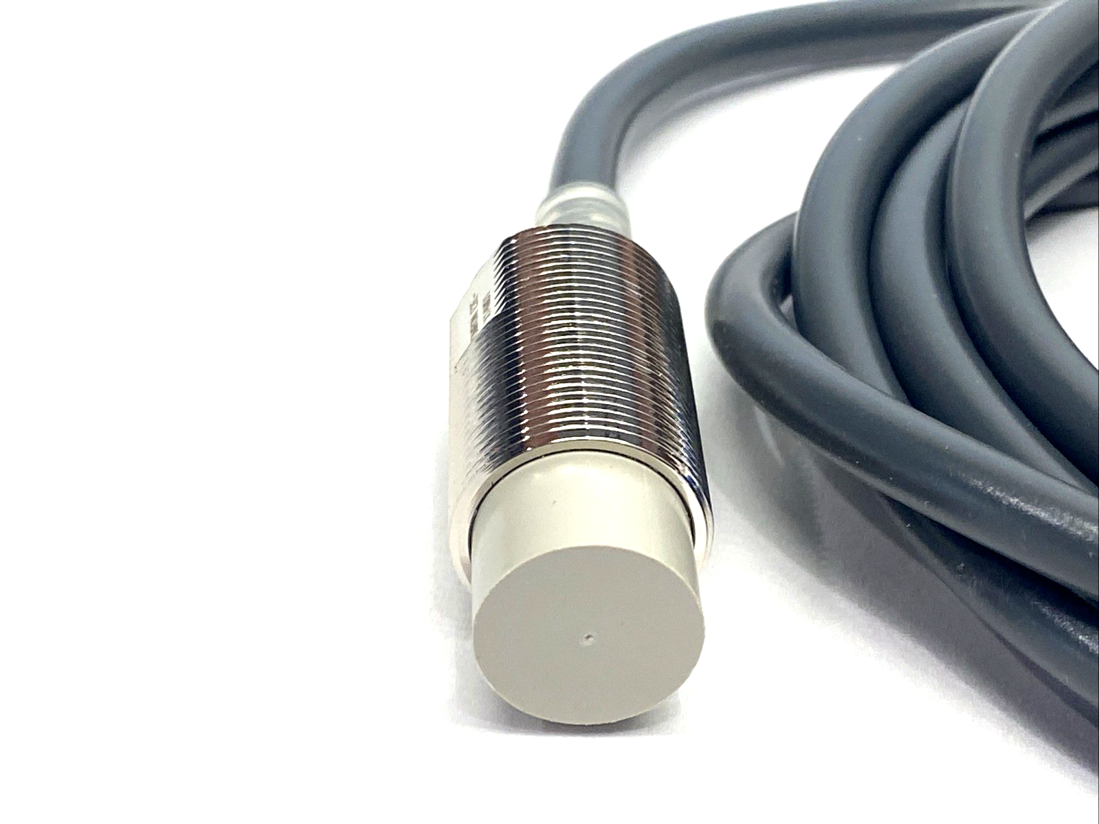 Omron E2E-X14MD1 Proximity Sensor 12-24VDC 2m - Maverick Industrial Sales