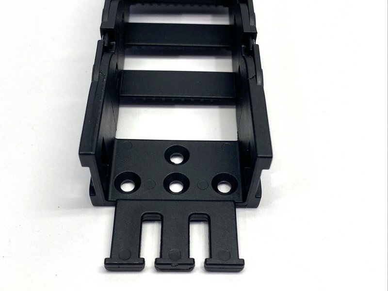 Igus E2-150-30-2PZ Cable Carrier Assembly w/ Mounting Brackets E2-15-30-038 - Maverick Industrial Sales