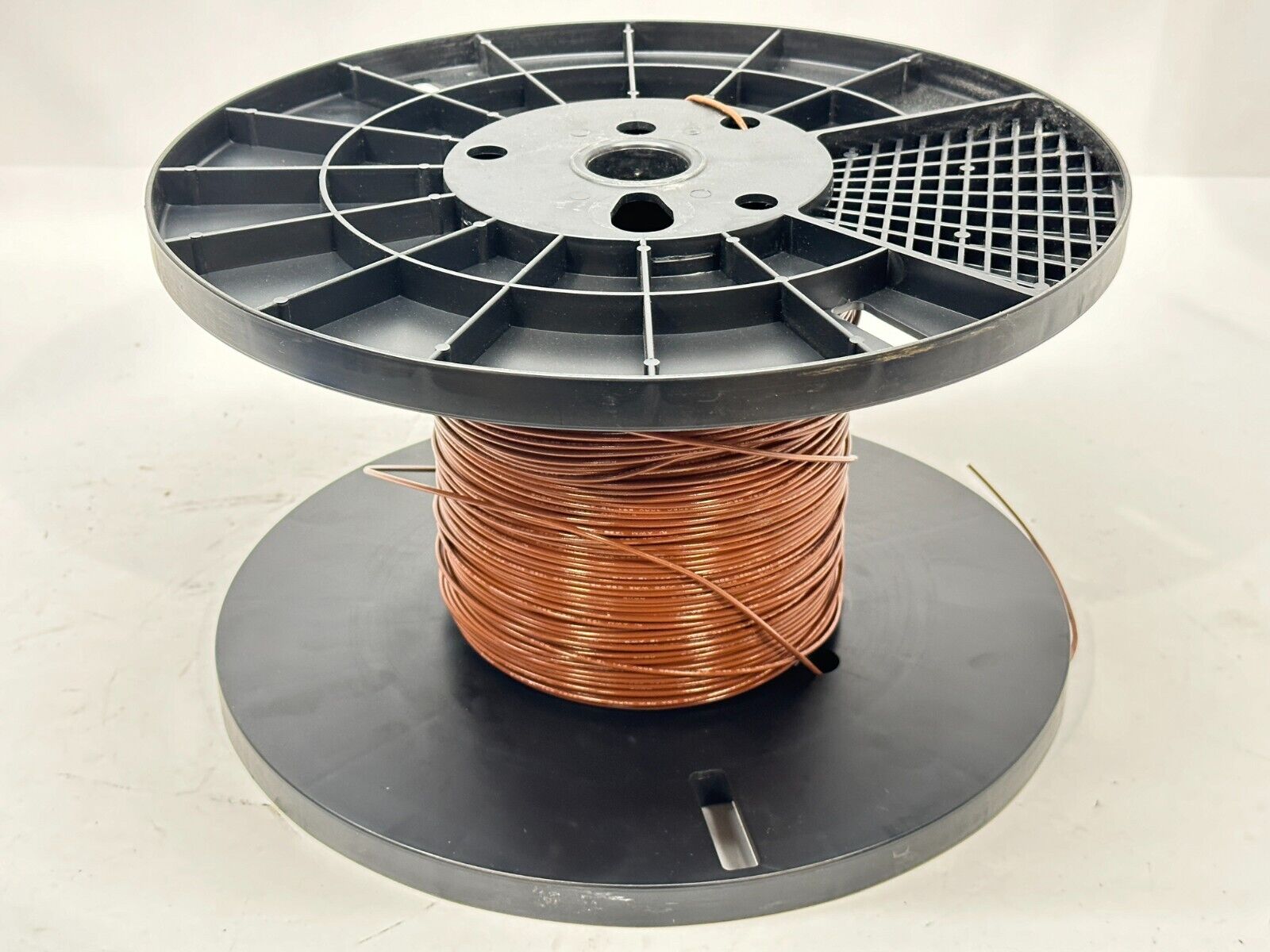 Judd Wire 454-0200-000 18AWG Style 1430 XLPVC 3000ft Spool 340ft REMAINING - Maverick Industrial Sales