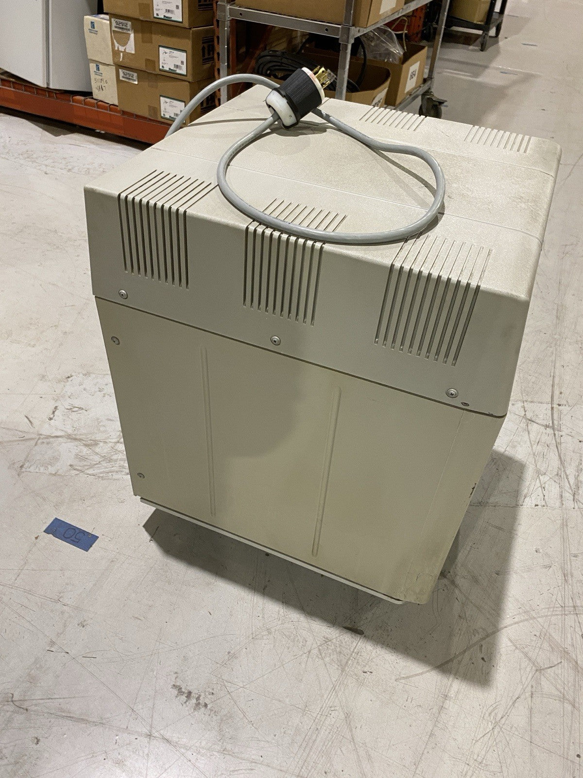 CTI Cryogenics 8135901G001 9600 Series Compressor 380-460V 3Ph Cracked Casing - Maverick Industrial Sales