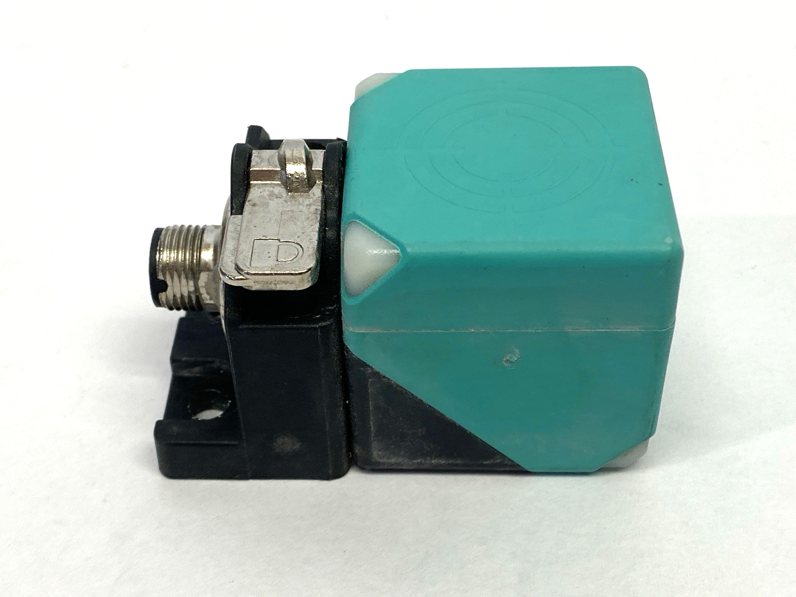 NBN40-L2-A2-V1 | Pepperl+Fuchs Inductive Proximity Sensor 120992 - Used - Maverick Industrial Sales