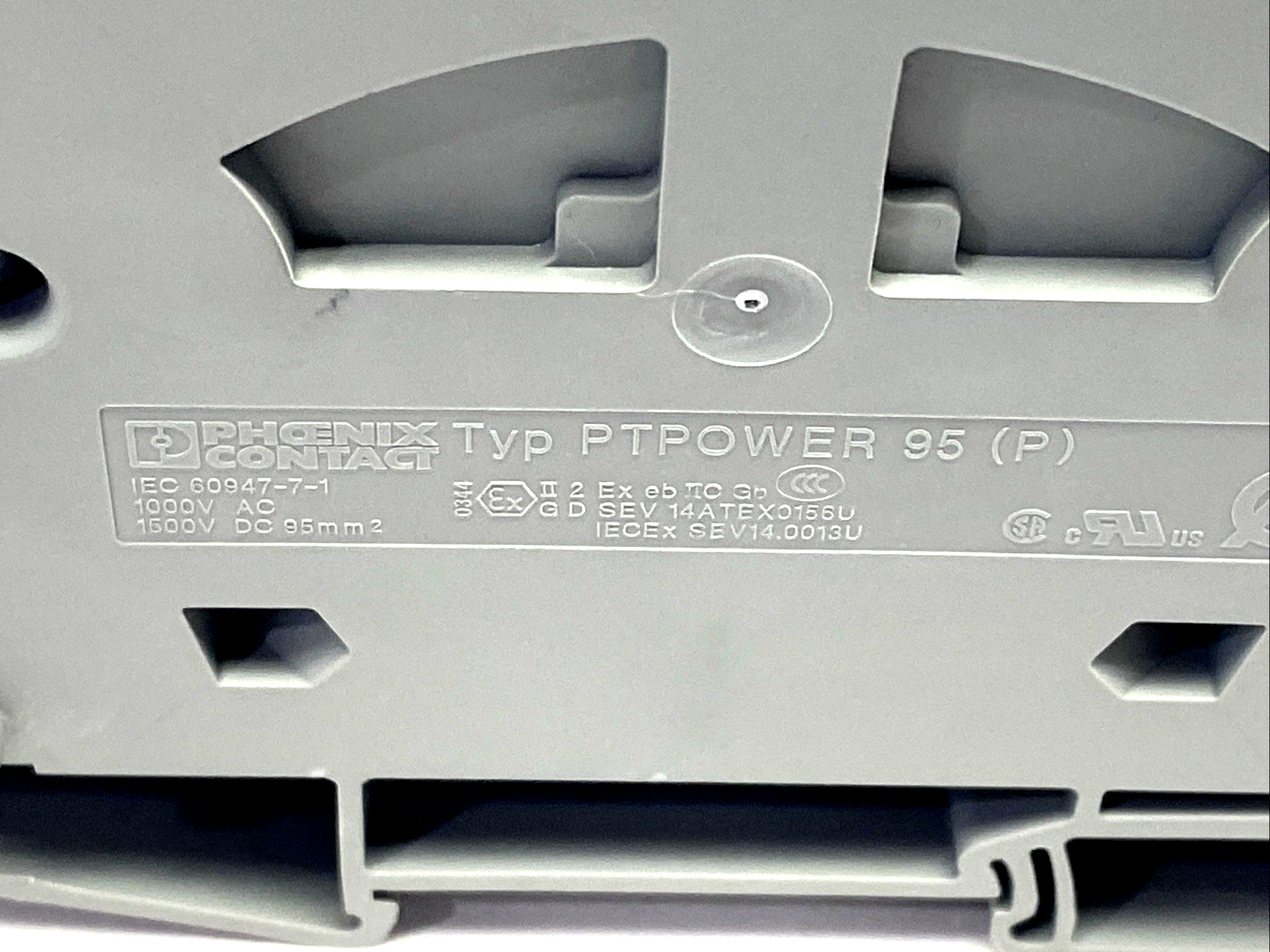 Phoenix Contact Typ PTPOWER 95 P High-Current Terminal Block 1000V 232A, 3260163 - Maverick Industrial Sales